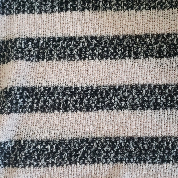 Knit long sleeve - Picture 2 of 3